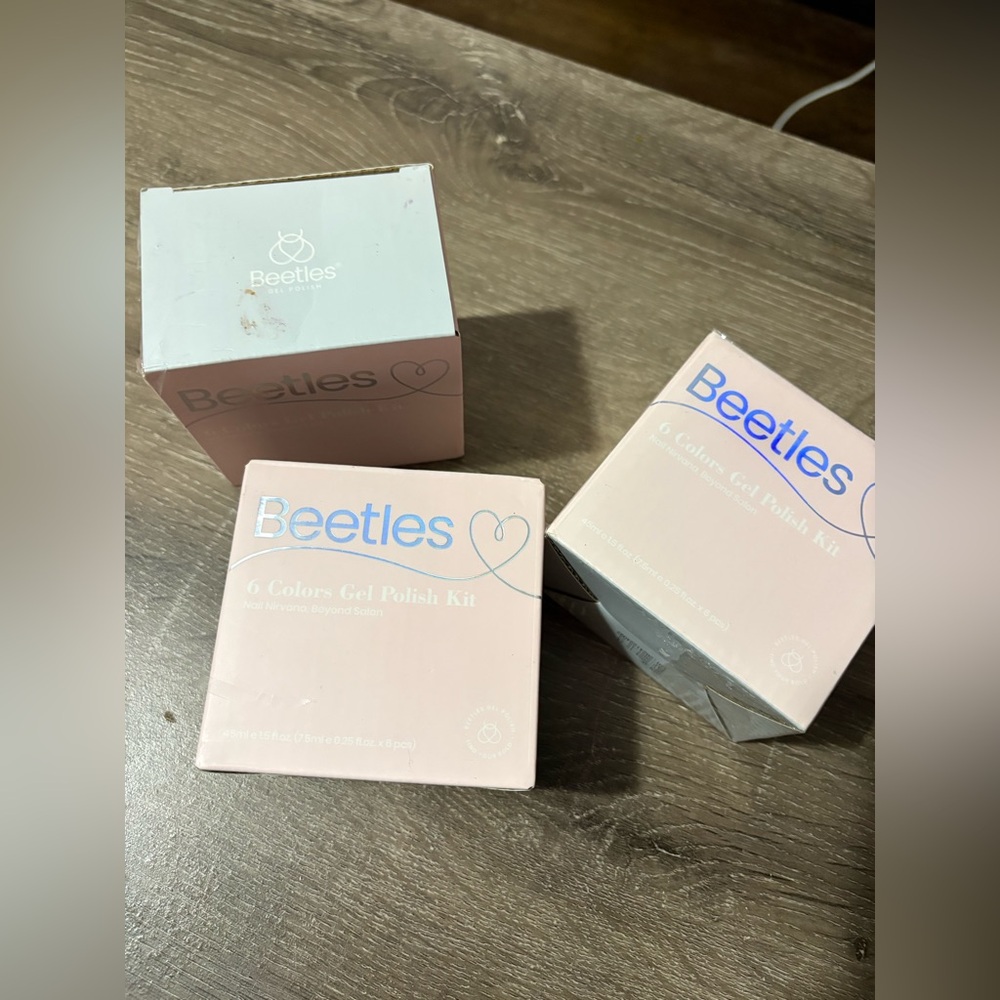 BEETLES Women’s Gel Polish Kit — 18 Colors